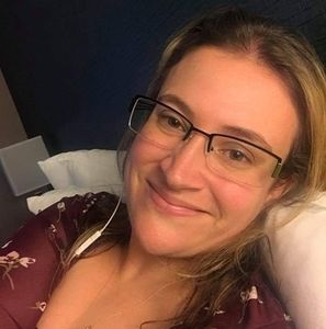 Meet your Posher, Helene